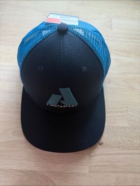 Men’s Black & Blue Trucker Hat